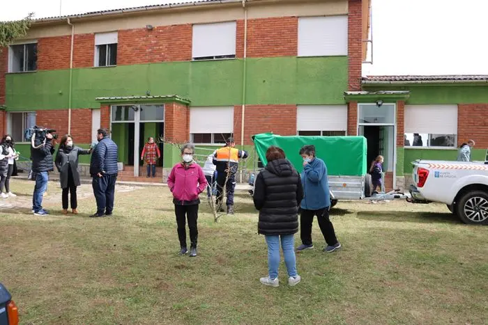 LLegada de los refugiados de Ucrania al albergue Os Biocos de San Xoan de Río (9)
