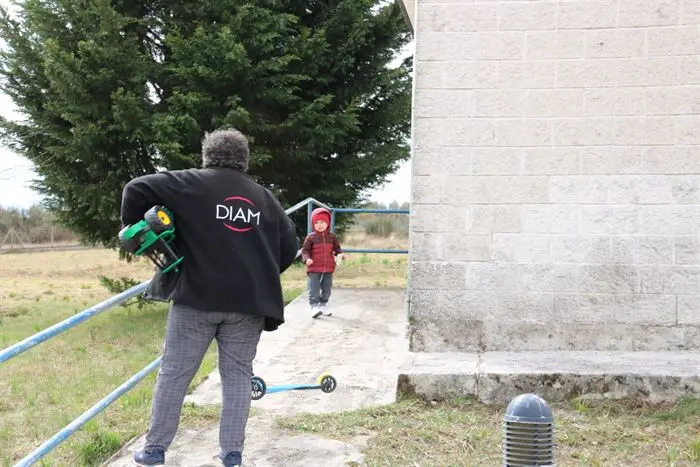 LLegada de los refugiados de Ucrania al albergue Os Biocos de San Xoan de Río (10)