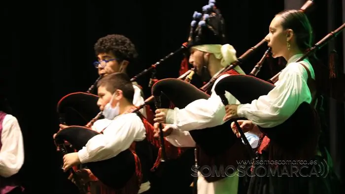 Concierto de Abertal en el Avenida de A Rúa en favor de los refugiados ucranianos (2)
