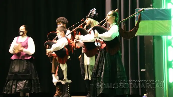 Concierto de Abertal en el Avenida de A Rúa en favor de los refugiados ucranianos (10)