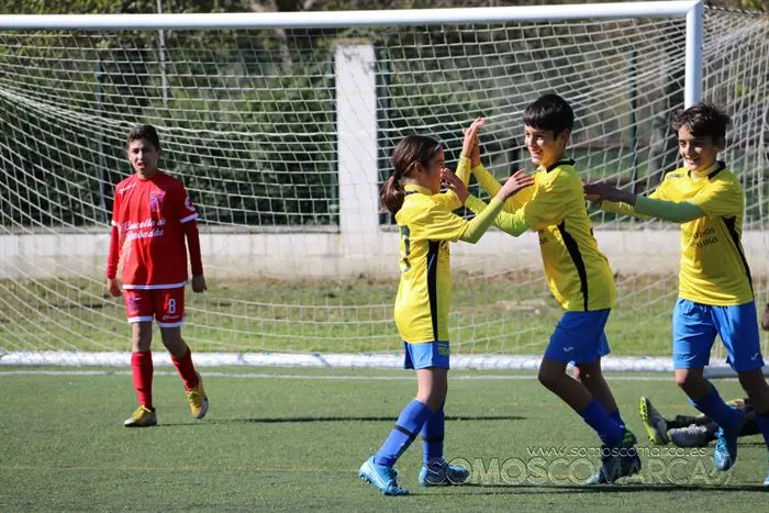 Encuentros de las bases del Rúa en el Vicente Solarat la mañana del sábado 2 de abril