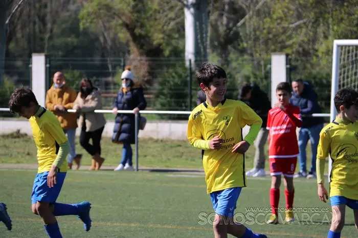 somoscomarca_cdrua_vicente solarat_juveniles_alecines_cadetes_2022_04_02 (17)