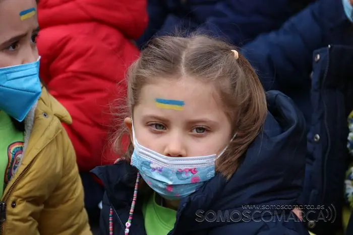 somoscomarca_obarco_marchaporlapaz_ucrania_paz_colegios_2022 (15)