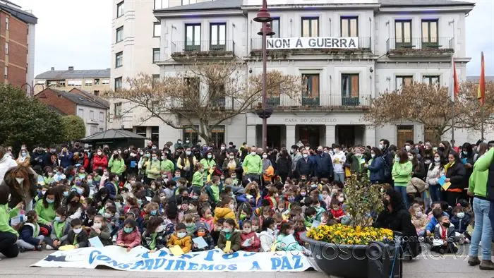 somoscomarca_obarco_marchaporlapaz_ucrania_paz_colegios_2022 (49)