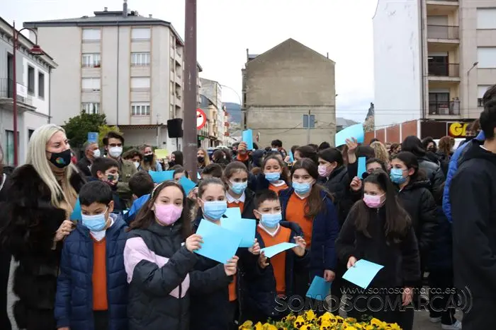 somoscomarca_obarco_marchaporlapaz_ucrania_paz_colegios_2022 (59)