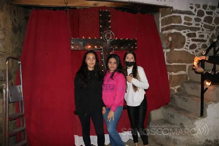 Procesión de la Soledad o de los Caracoles en Petín. Semana Santa 2022 (9)