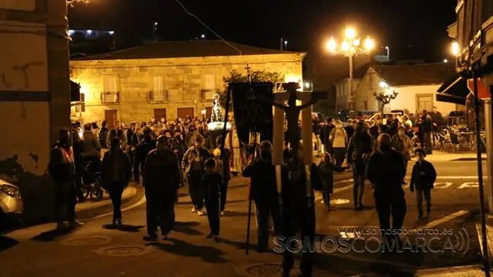 Procesión de la Soledad o de los Caracoles en Petín. Semana Santa 2022 (14)