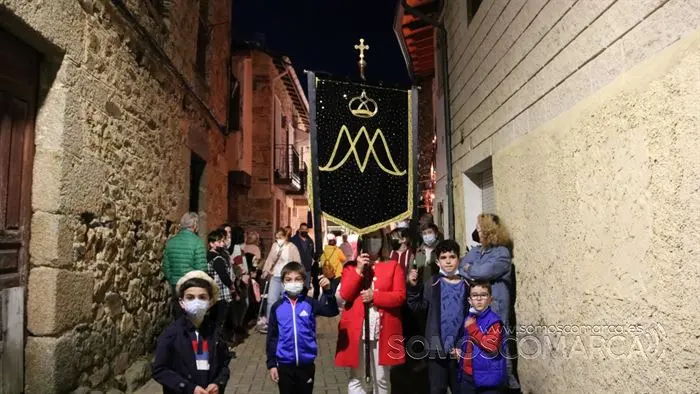 Procesión de la Soledad o de los Caracoles en Petín. Semana Santa 2022 (20)