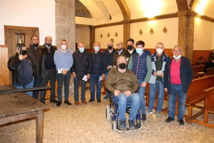 Procesión de la Soledad o de los Caracoles en Petín. Semana Santa 2022 (25)