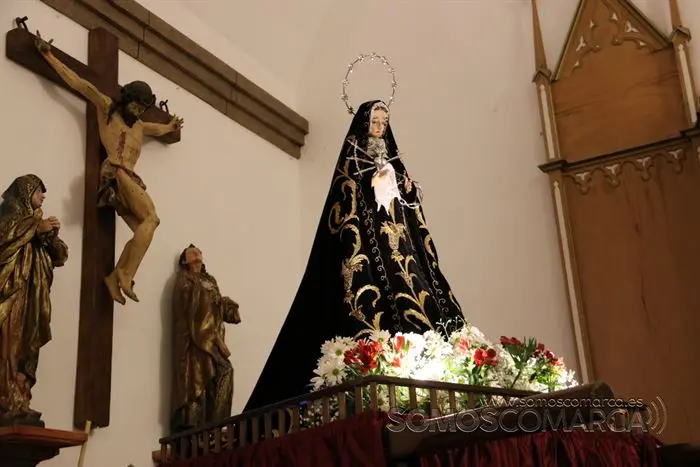 Procesión de la Soledad o de los Caracoles en Petín. Semana Santa 2022 (2)