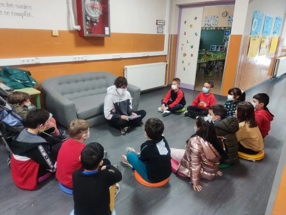 somoscomarca_libro_diadellibro_ceipoteropedrayo_niños_colegio_2022-04-23 (3)