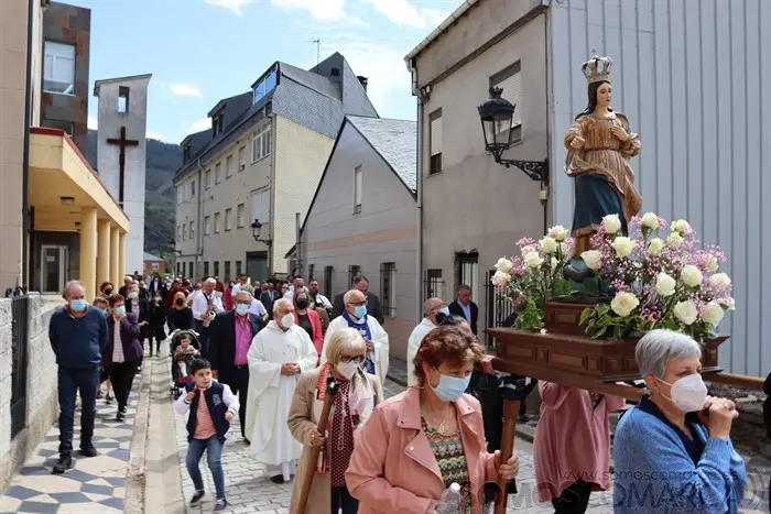 somoscomarca_procesión_sobradelo_fiestas_25_04_2022 (31)