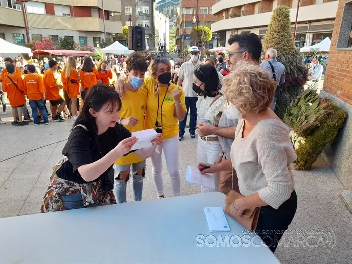 Maios e maxia na rua neste primeiro de maio (10)