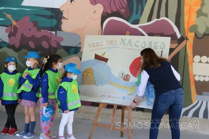somoscomarca_obarco_ceipjuliogurriaran_alen_visita_xacobeo_mural_florencio_2022_04_05 (7)