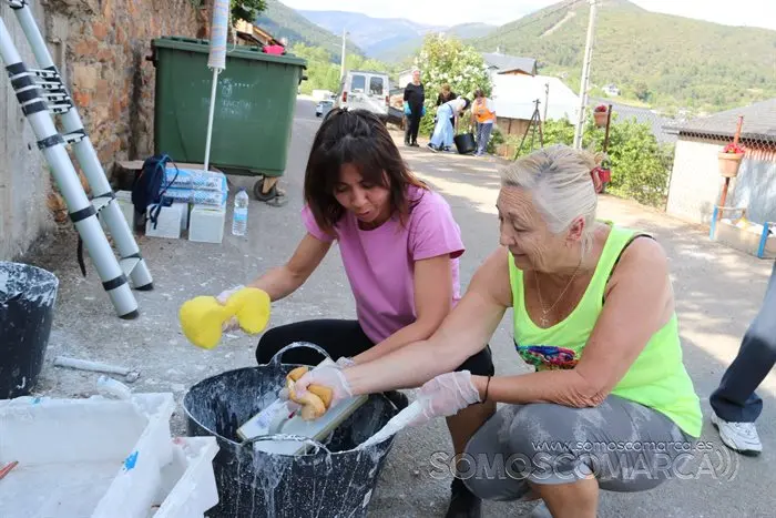 somoscomarca_corgomo_florencio_mural_botellas_vecinos_calles_2022_05_07 (9)
