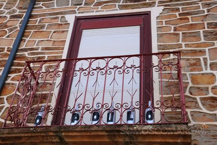 somoscomarca_corgomo_florencio_mural_botellas_vecinos_calles_2022_05_07 (11)