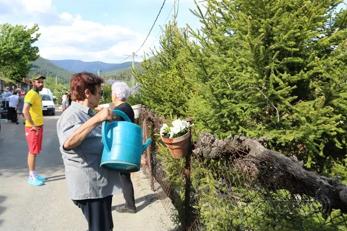 somoscomarca_corgomo_florencio_mural_botellas_vecinos_calles_2022_05_07 (26)