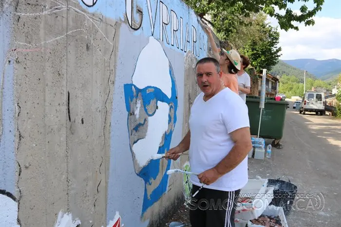 somoscomarca_corgomo_florencio_mural_botellas_vecinos_calles_2022_05_07 (31)