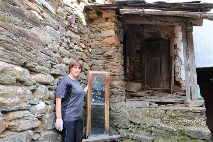 somoscomarca_corgomo_florencio_mural_botellas_vecinos_calles_2022_05_07 (43)