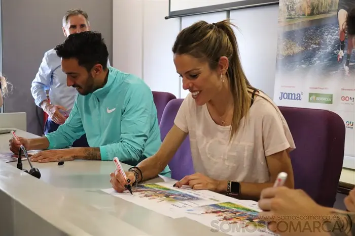 somoscomarca_firmacarteles_atletas_campeonatoespaña_obarco_07_05_2022 (8)