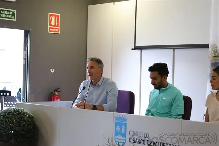 somoscomarca_firmacarteles_atletas_campeonatoespaña_obarco_07_05_2022 (17)