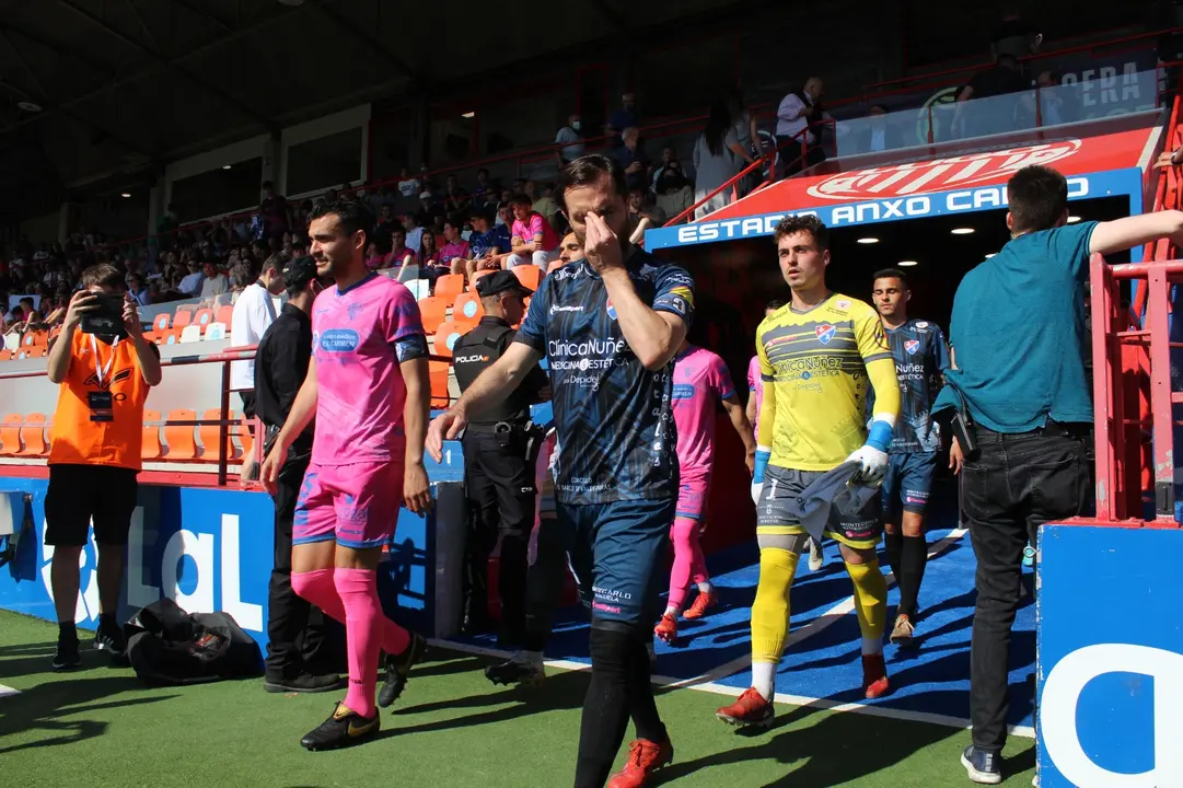 Encuentro en el Anxo Carro del CD Barco y el Ourense FC (7)