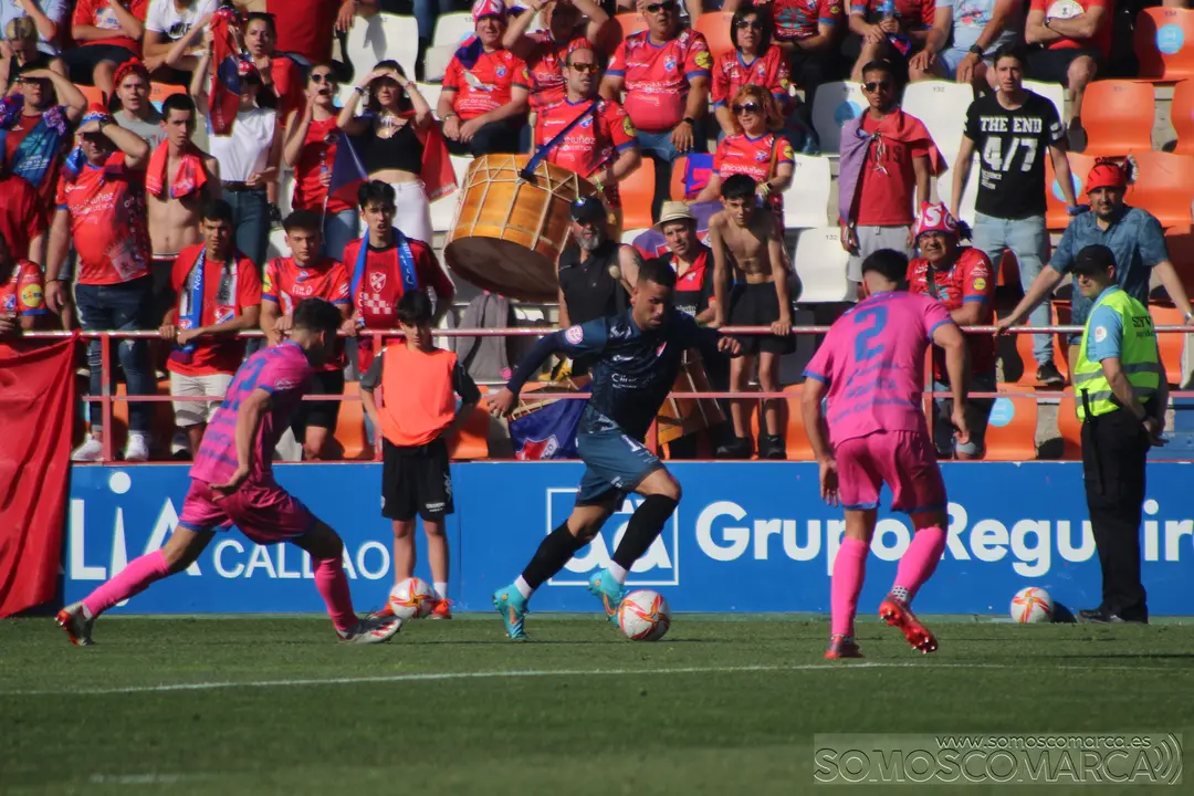 Un momento durante el Ourense CF - CD Barco (4)
