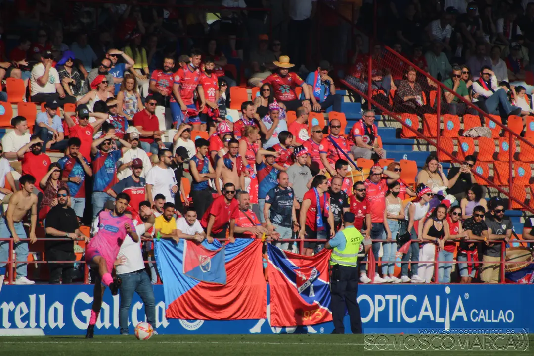 Un momento durante el Ourense CF - CD Barco (13)
