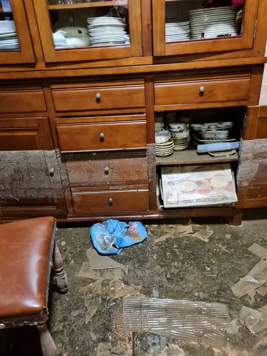 Inundación vivienda Avenida del Bierzo el sábado 14 de mayo 2022 (4)