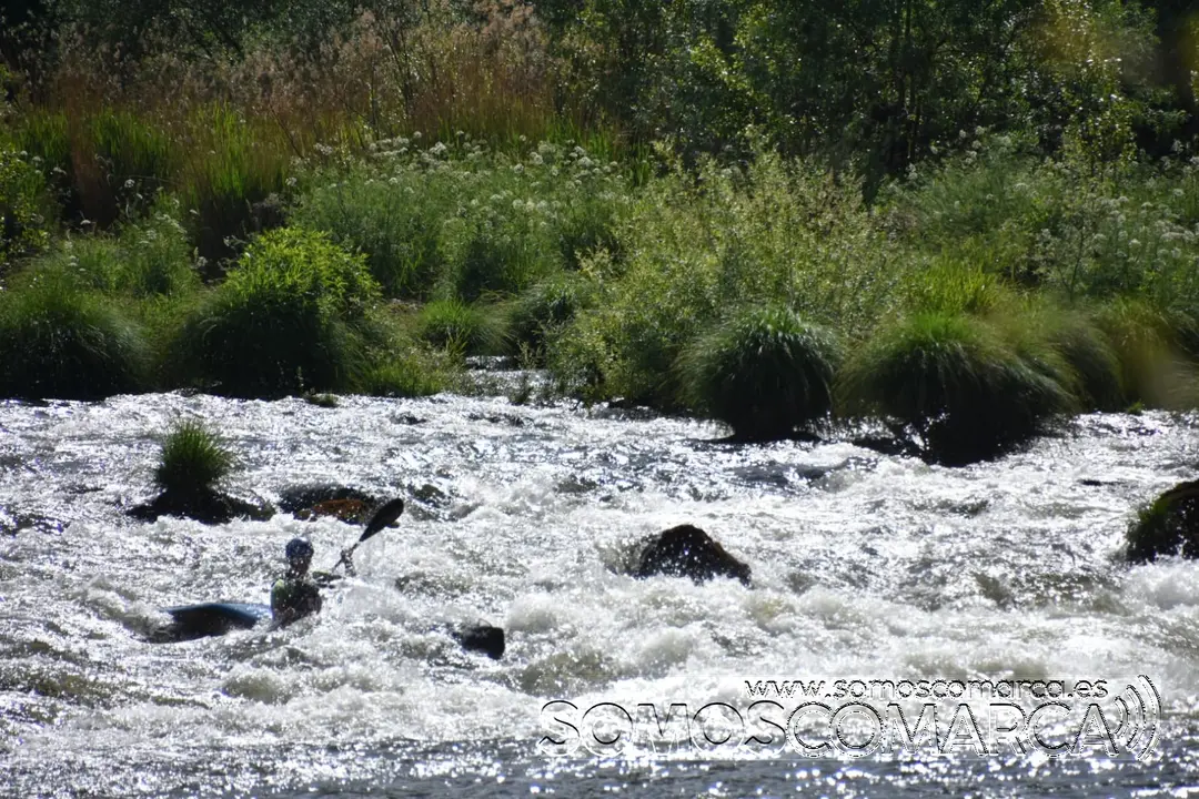 somoscomarca_fluvialbarco_descenso_Aguasbravas_palistas_obarco_2022-05-15 (5)