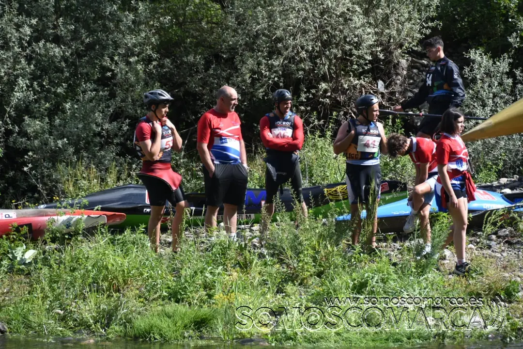 somoscomarca_fluvialbarco_descenso_Aguasbravas_palistas_obarco_2022-05-15 (9)