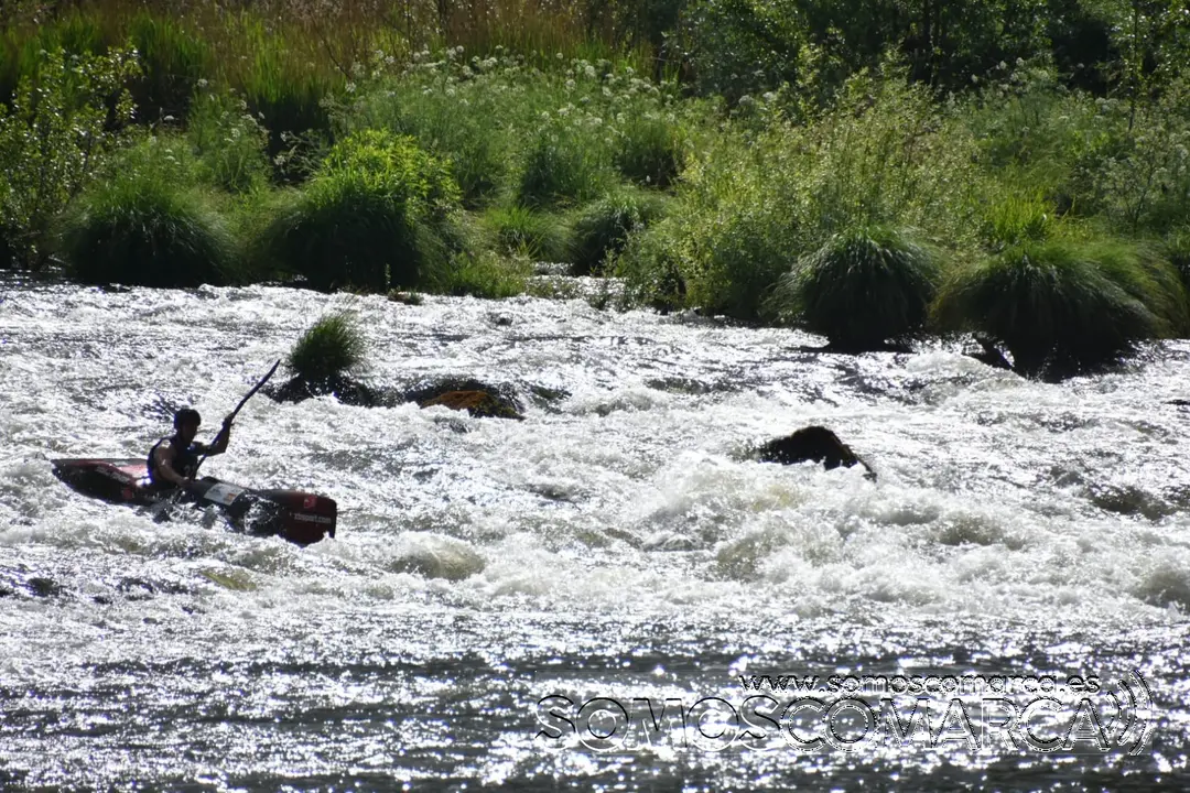 somoscomarca_fluvialbarco_descenso_Aguasbravas_palistas_obarco_2022-05-15 (12)