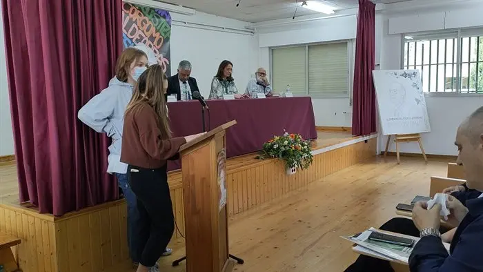Exposición de Florencio Delgado Gurriarán no IES Cosme López da Rúa (5)