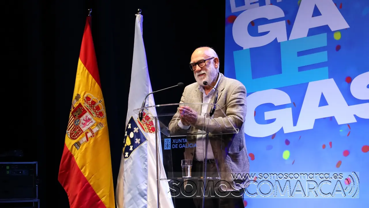 somoscomarca_obarco_roygalan_alfonsorueda_letrasgaleda_teatrolauroolmo_manuelbaltar_alfredogarcia_alcaldes_gabrielalen_victorfreixanes_diasdasletraS_florencio_2022-05-17 (18)