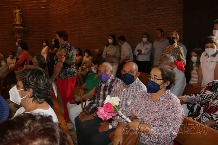 Misa de Santa Rita presidida por el obispo y bendición de las rosas (2)