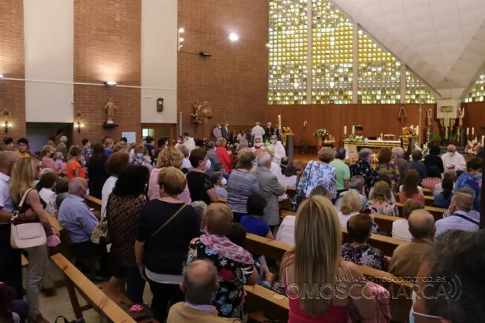 Misa de Santa Rita presidida por el obispo y bendición de las rosas (4)