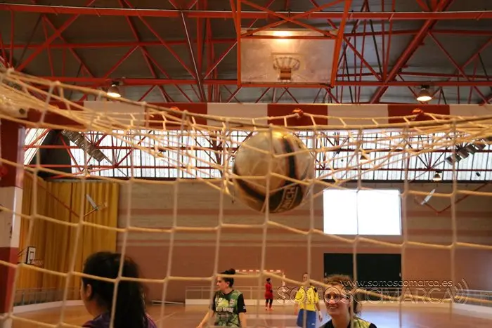 Encuejntro entre el Rua Valdeorras Futbol Sala y el Atlético Arnia 2-2 (1)