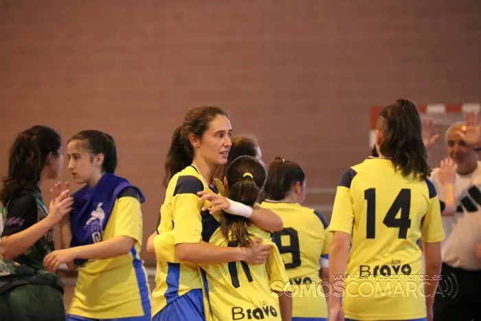 Encuejntro entre el Rua Valdeorras Futbol Sala y el Atlético Arnia 2-2 (4)