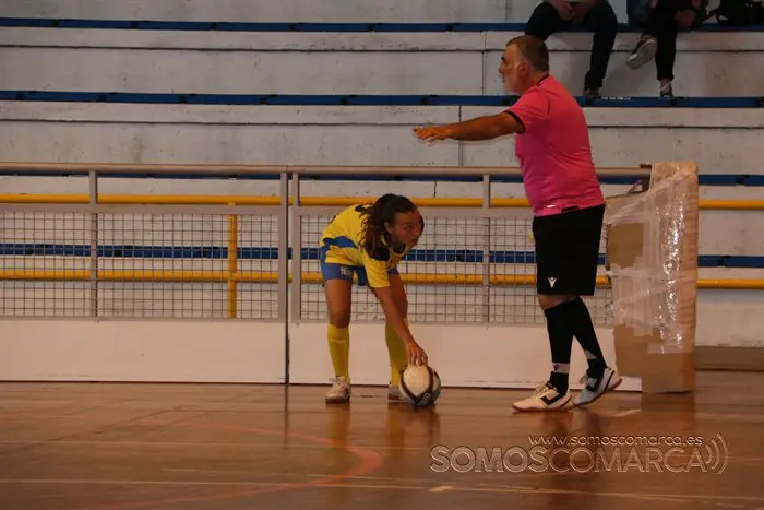 Encuejntro entre el Rua Valdeorras Futbol Sala y el Atlético Arnia 2-2 (27)