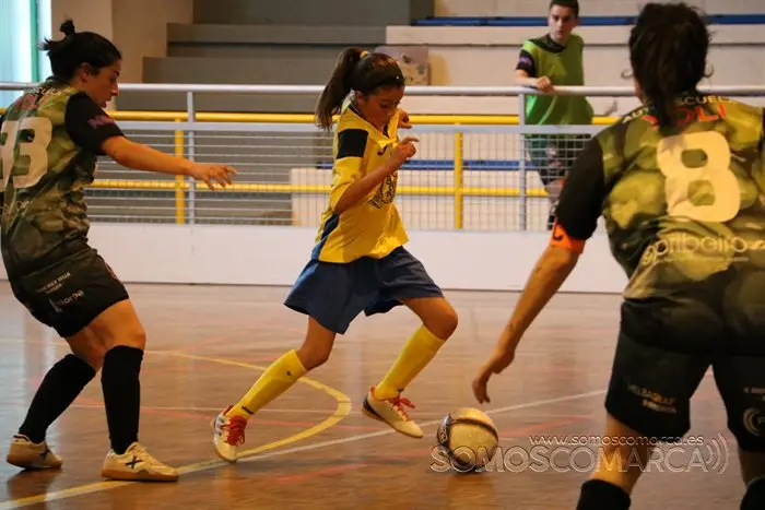 Encuejntro entre el Rua Valdeorras Futbol Sala y el Atlético Arnia 2-2 (28)