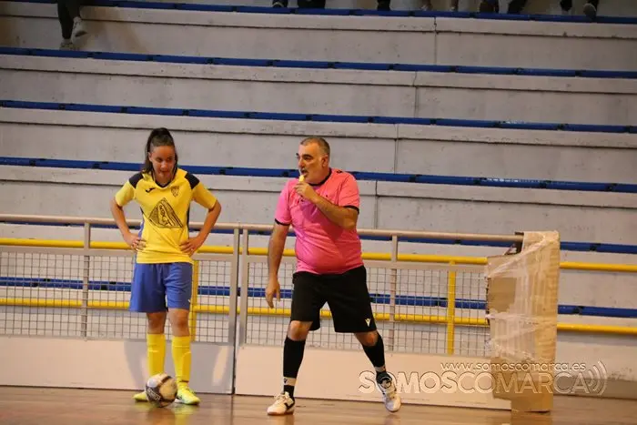 Encuejntro entre el Rua Valdeorras Futbol Sala y el Atlético Arnia 2-2 (39)