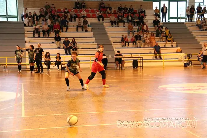 Encuejntro entre el Rua Valdeorras Futbol Sala y el Atlético Arnia 2-2 (52)