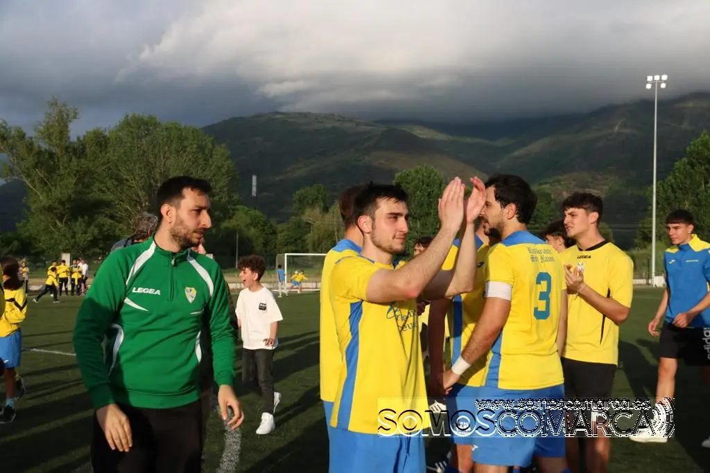 somoscomarca_cdruaascendo_penaltis_gente_arua_futbol_jugadores_2022-05-22 (3)