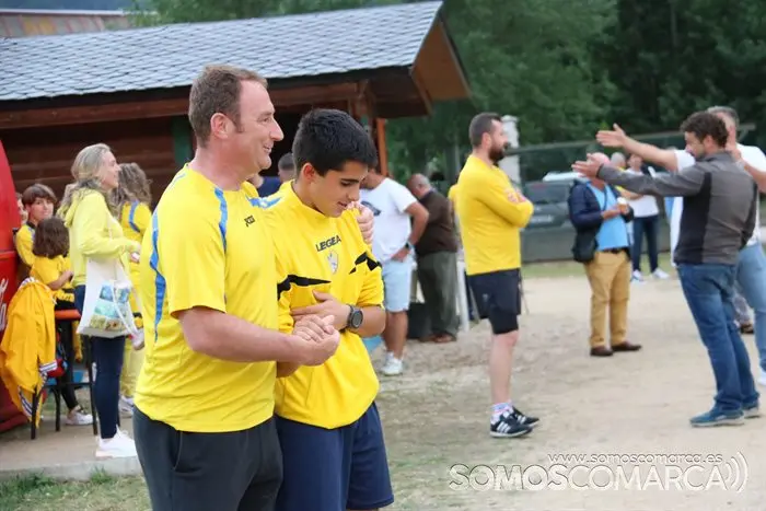 El Rúa a un paso del ascenso tras ganar los penaltis (6)