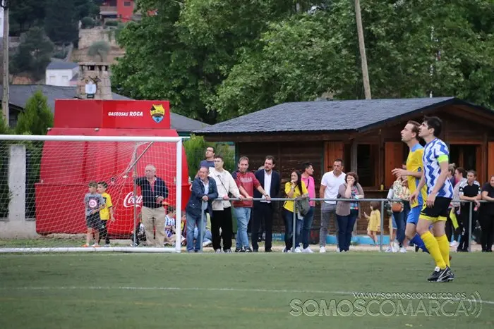El Rúa a un paso del ascenso tras ganar los penaltis (7)