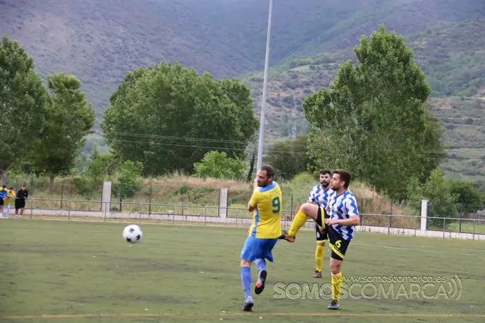 El Rúa a un paso del ascenso tras ganar los penaltis (12)