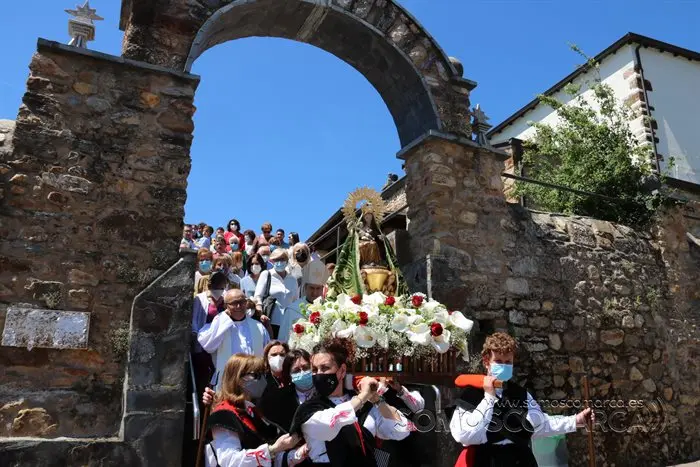 Misa e procesión da Ascensión en Rubiá 2022 (46)