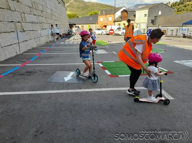 somoscomarca_carballeda_segurdiadvial_actividad_niñoscircuito_2022_05_28