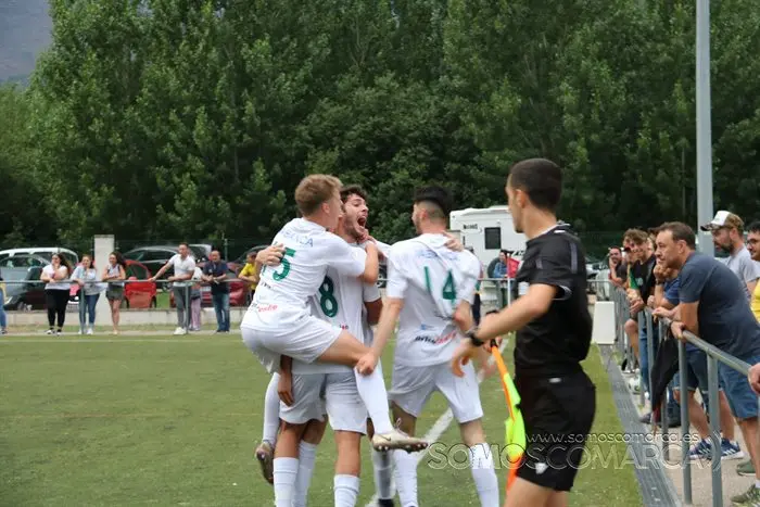 El ascenso no pudo ser el Pabellón se impuso al Rúa (28)