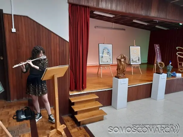 somoscomarca_iesmartaguisela_exposicion_arte_pintura_cuadros_escultura_flauta_musica_2022_06_1